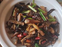 -严记小天府酸菜鱼(西四路店)