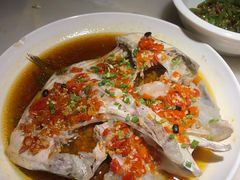 薯粉焖雄鱼头-农耕记·湖南土菜(海上世界店)