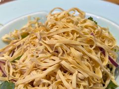 -山河屯铁锅炖(哈西站店)