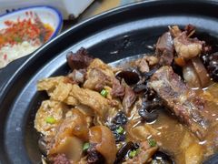 -墨脱石锅椰子鸡•香草鸭•东山羊(大东海店)