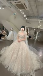 -艾米丽婚纱礼服