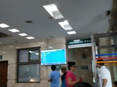 -北医三院门诊部-地上停车场