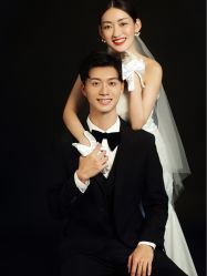 -海派婚纱摄影·婚纱照定制会馆
