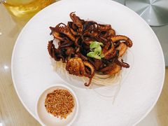 -品海楼·大连海胆锅贴馆(东港店)