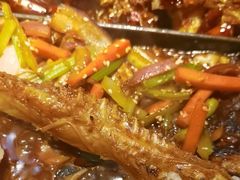 -鸣记脆皮烤鱼·海鲜烤鱼(三八广场店)