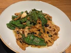 -吃饭皇帝大土家民族菜(正大广场店)