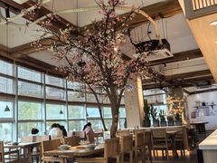 -蜜桃餐厅·伴山(湖滨商业街店)