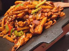 炭火干锅虾+鱿鱼须-炭舍干锅·烤鱼(扬名广场店)