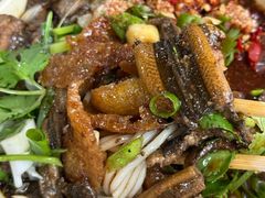 -铭记嘎洒生态鳝鱼(迎春街店)