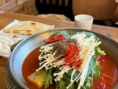 -喇喇排骨火锅·传统韩式脊骨汤(望京西园总店)