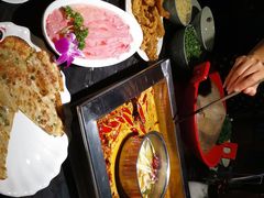 -二荆条·蜀鲜汇城市森林火锅