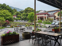 -美食村花园餐厅