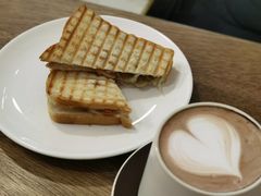 热压德式香肠吐司-马尾咖啡(宏济新路店)