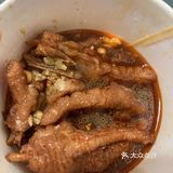 人挺多的，服务一般般，产品挺多的，丰富