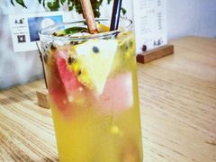 水果茶-禾康家蛋糕店