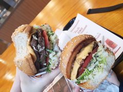 -The Habit Burger Grill 哈比特汉堡(复兴soho店)