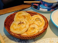 老济南油旋-明湖小楼·鲁菜·济南菜(大明湖店)