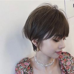 -朗峰专业美发沙龙