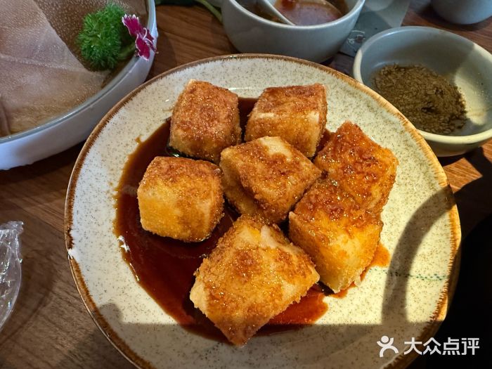 盡膳口福跷脚牛肉火锅(晶耀前滩店)图片
