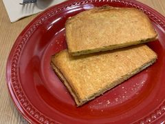 咖椰吐司-HELLO 27 意面·沙拉·帕尼尼