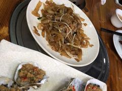 蒜蓉烤生蚝-大富蚝乌东哥饭店·石锅鱼杂·柠檬鸭(革新路店)