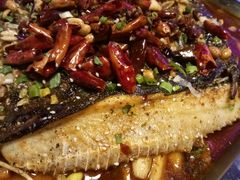 -鸣记脆皮烤鱼·海鲜烤鱼(三八广场店)