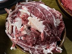 鲜切牛肉-正南齊北重庆老火锅(光华村直营店)