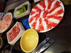 -宽板凳老灶火锅(台湾街店)