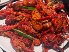 -涨巢·潮玩水疗局