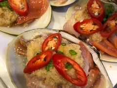 -虾弄弄海派小龙虾·牛羊蝎子火锅