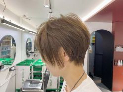 -卓梵美发·精品Salon