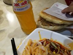精致肉夹馍-子午路张记肉夹馍(小寨西路店)