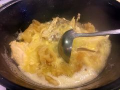 -鲜入围煮花胶鸡海鲜火锅