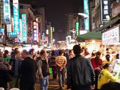 -六合夜市