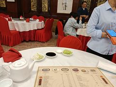 大堂-九花山烤鸭店