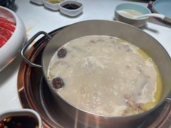 -洪氏嗨捞·猪肚鸡火锅(阳光天地店)