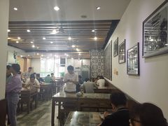 大堂-东方宫·中国兰州牛肉拉面(三里屯店)