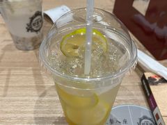 -钟书阁(群光广场店)