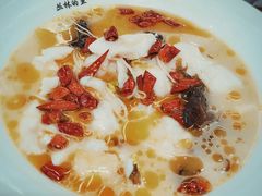 -时尚MEGO商业广场(华新地铁店)