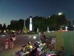-金轮星光名座生活广场
