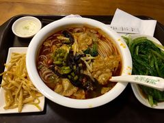 -水平有限螺蛳粉(宏达大厦店)