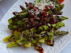 扒芦笋配芝士-Kathleen's Waitan 凯圣琳江景西餐厅(外滩店)
