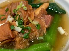 -香港新发烧腊茶餐厅(水围店)