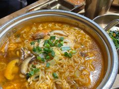 辛拉面-金顺韩式烤肉·网红烤肉店(广利路店)