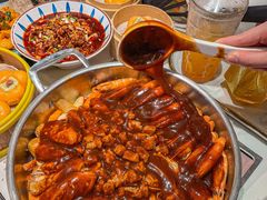 -黄记煌三汁焖锅(新佳丽江汉路店)