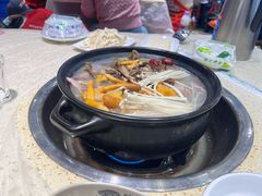 -九寨特色牦牛肉汤锅 羊肉汤锅