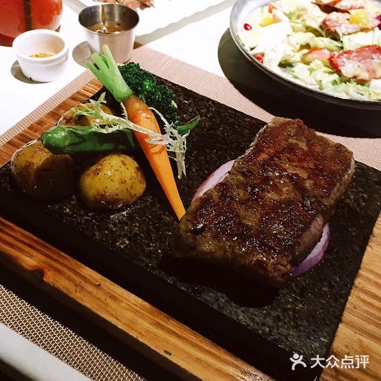 艾伦堡·西餐酒馆(常平店)