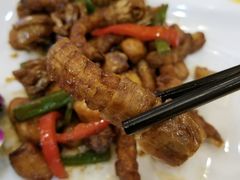 蒜香濑尿虾-潮人姐妹轩(海宁路店)