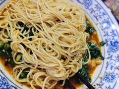 -渝之汇牛肉豌杂面