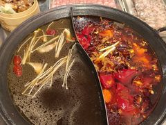 -鹿鸣山草本茶香火锅(园西路店)